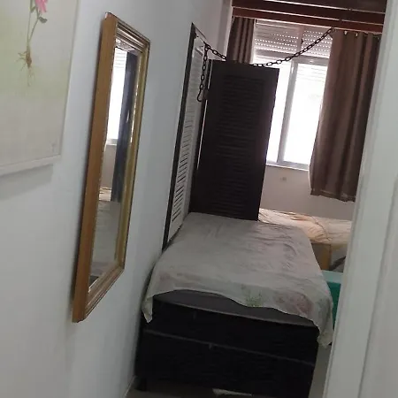 Studio 211-2